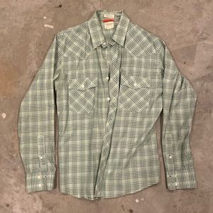 American Eagle green button down shirt